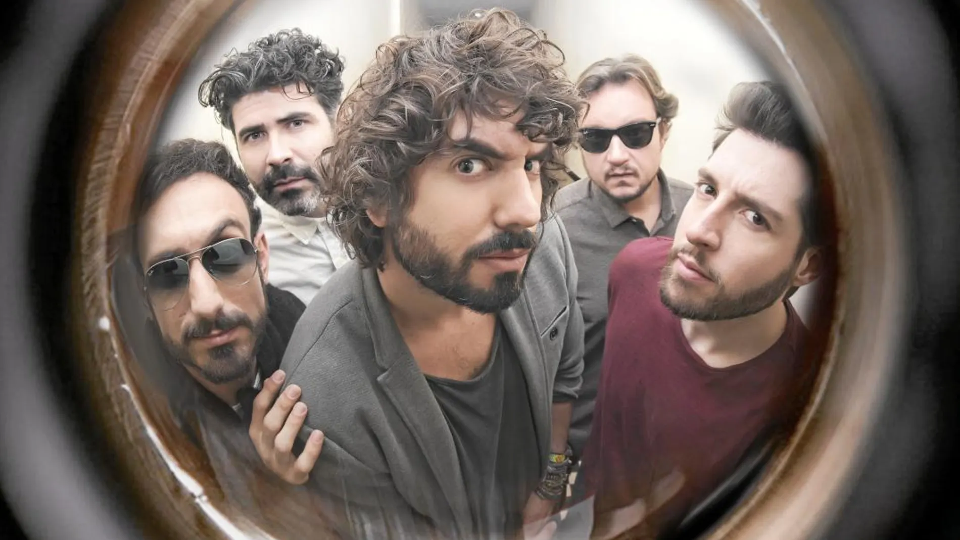 De izda. a dcha.: Emanuel Pérez, Alberto Pérez, Mikel Izal, Iván Mella y Alejandro Jordá