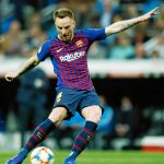 Rakitic golpea un balón el pasado miércoles