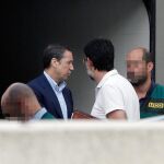 Eduardo Zaplana, a su llegada a su chalé de Benidorm/Foto: Efe