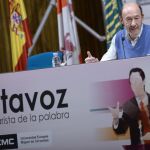 El exsecretario general del PSOE Alfredo Pérez Rubalcaba, durante su participación hoy en un curso de portavoces organizado por la Universidad Europea Miguel de Cervantes en Valladolid.