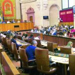 El Parlamento andaluz volverá a retomar la actividad habitual el próximo mes.