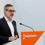 El secretario general de Ciudadanos , José Manuel Villegas, durante la rueda de prensa ofrecida hoy en la sede nacional del partido