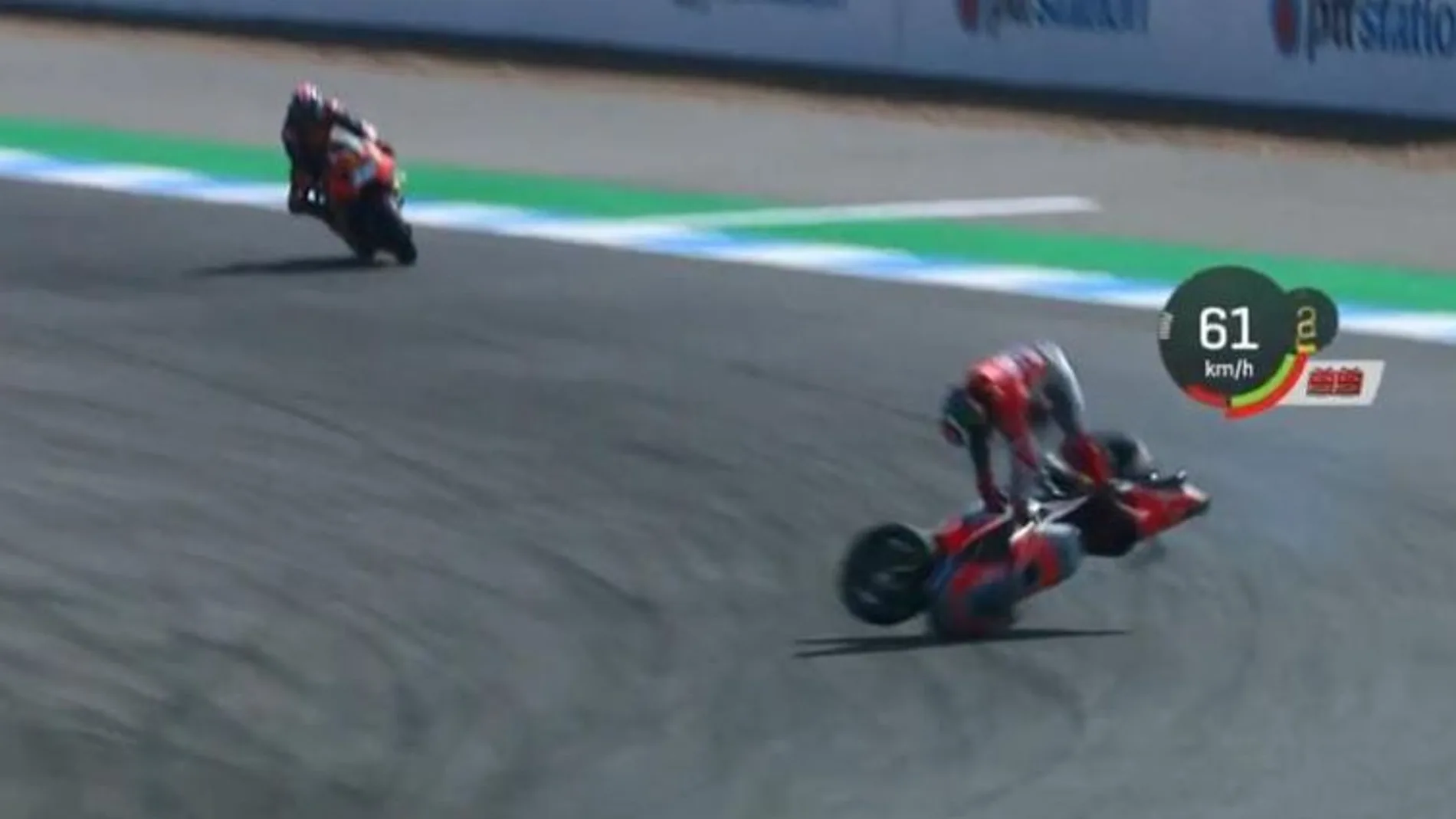 Jorge Lorenzo ha sufrido una brutal caída durante la segunda sesión de entrenamientos libres del GP de Tailandia