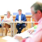 El gerente regional de Salud de la Junta de Castilla y León, Rafael López Iglesias, preside la Mesa Sectorial.