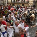 Los toros de la ganadería madrileña de Victoriano del Río Cortés han protagonizado un encierro veloz y limpio / Foto: Ap