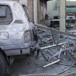 Un miembro de seguridad, junto a la embajada española en Kabul (Afganistán)