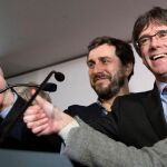 El expresidente de la Generalitat, Carles Puigdemont, junto a Toni Comín en una imagen de archivo