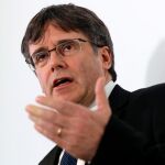 El expresidente catalán Carles Puigdemont ofrece una rueda de prensa, este martes, en la delegación de la Generalitat en Berlín, Alemania / Foto: Efe