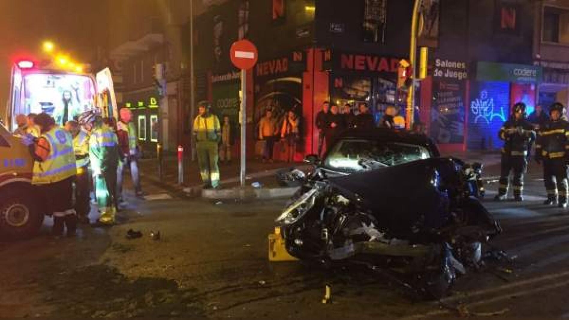 Cinco heridos en un accidente de tráfico en la calle Alcalá de Madrid
