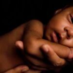 Imagen de uno de los niños que ha logrado sobrevivir gracias a UNICEF