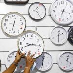 El cambio de hora afecta a todos de manera negativa. Desde hace un tiempo crece la idea de que se debe suprimir