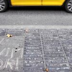 Las aceras de Las Ramblas se llenaron de mensajes de apoyo para todas las víctimas del atentado del jueves