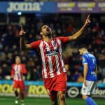 El delantero del Atlético de Madrid, Diego Costa, celebra tras marcar gol ante el Lleida durante el partido de ida de los octavos de final de la Copa del Rey