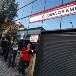 Febrero aligera el desempleo