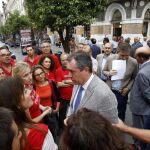 El descontento de la plantilla municipal con la labor de Juan Espadas como alcalde en generalizado (Foto: Manuel Olmedo)
