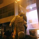 Imagen del muñeco «ahorcado» en la farola con un cartel en el que figuraba el nombre del presidente de Actúa Baleares, Jorge Campos