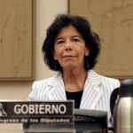 La ministra de Educación y Formación Profesional, Isabel Celaá, durante su comparecencia ante la Comisión de Educación del Congreso. EFE/Ballesteros