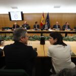 Juan Ignacio Zoido y el secretario de Estado de Seguridad, José Antonio Nieto presiden la reunión del pacto antiyihadista. En la imagen, en primer término, la diputada socialista Adriana Lastra (d). EFE/Javier Lizón