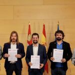 Vicente Andrés, Pablo Fernández, Luis Tudanca, José Sarrión y Faustino Temprano en la firma del Pacto Fiscal