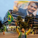 Un seguidor de Jair Bolsonaro en Río de Janeiro / Reuters