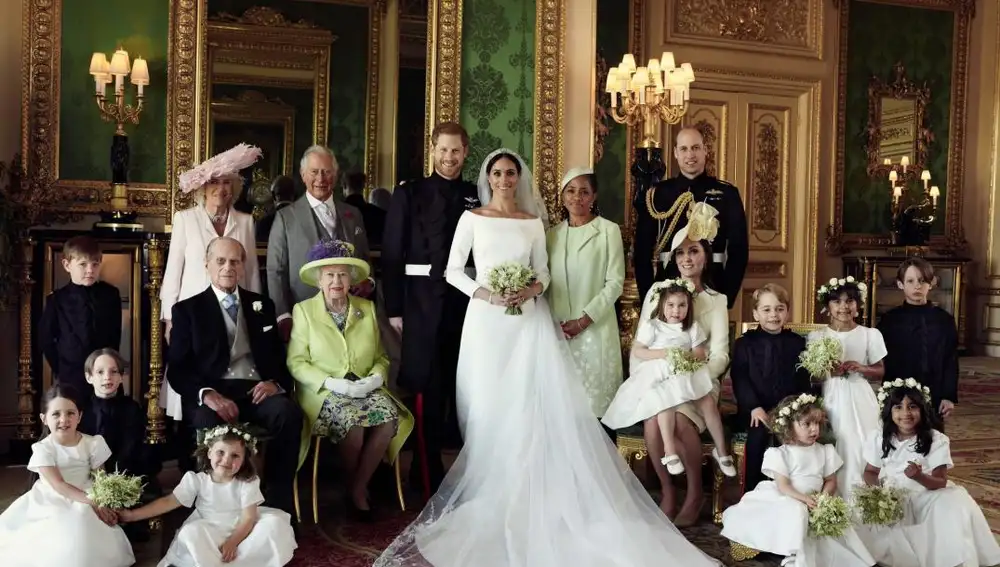 El príncipe Harry y Meghan publican las fotos oficiales de su boda