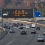 Aunque hoy no hay restricciones al tráfico, el Ayuntamiento recomienda el uso de transporte público para reducir la contaminación