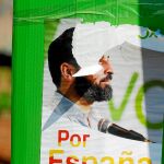 El líder de Vox, Santiago Abascal, en uno de los carteles de campaña