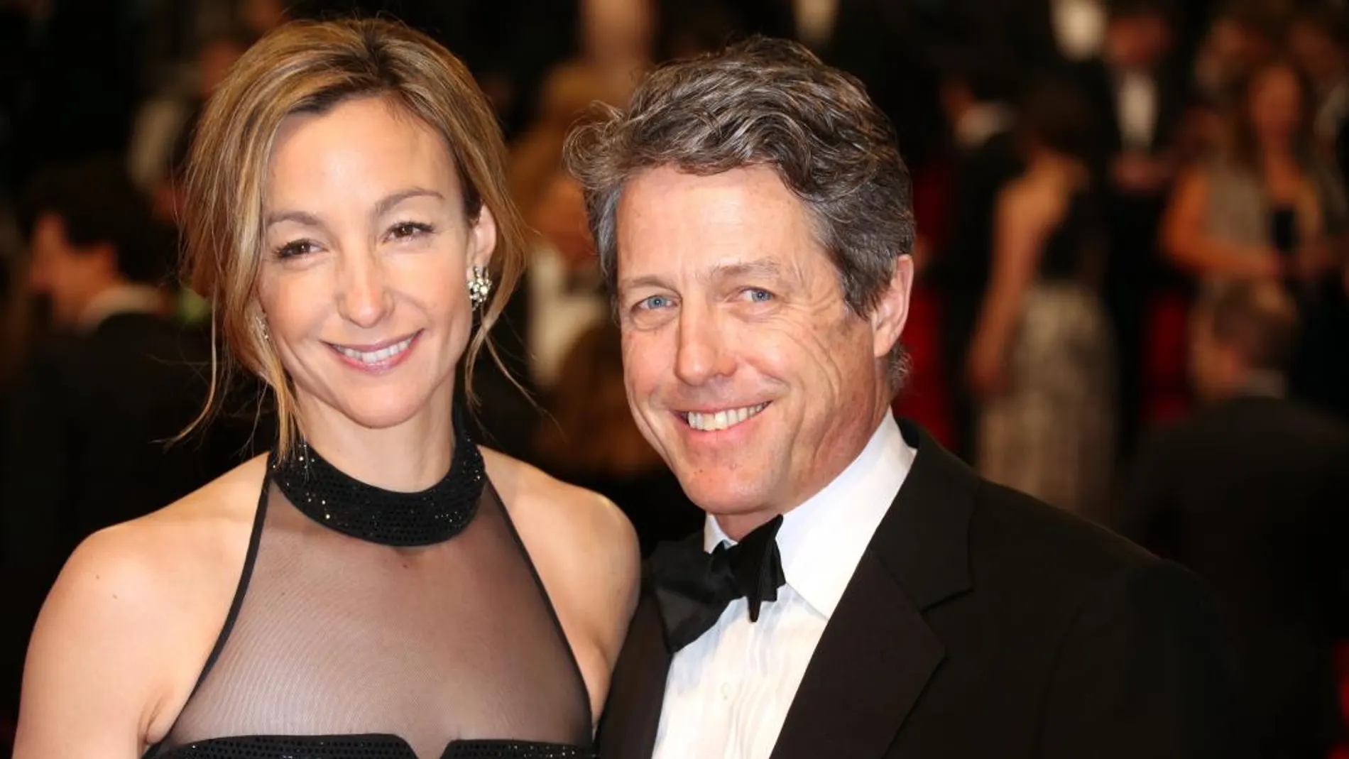 Hugh Grant y Anna Eberstein / Foto: Gtres