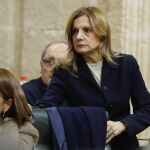 El curso se impartió en instalaciones de EPES, empresa pública que depende de la Consejería de Salud que comanda Marina Álvarez, en la imagen de pie en el Parlamento