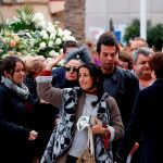 Patricia y Ángel, en el funeral de su hijo Gabriel / Foto: Efe