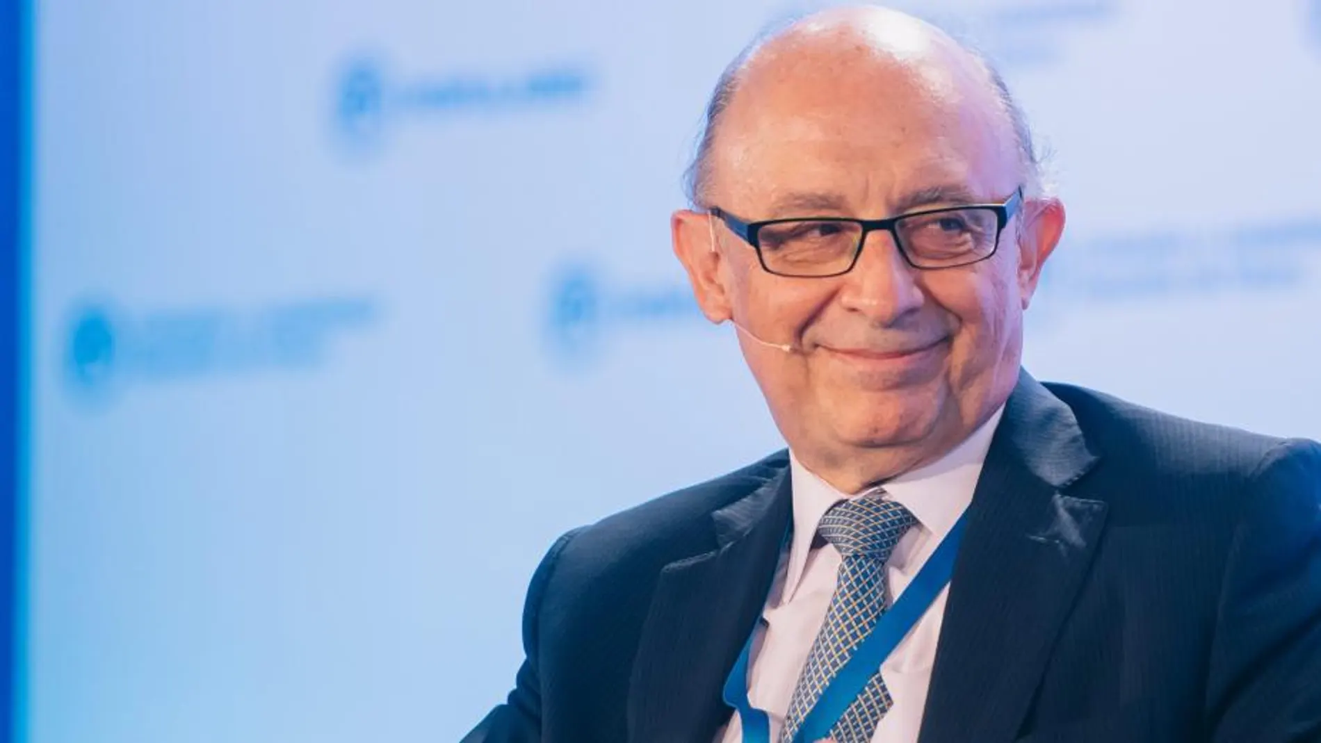 La patronal pidió la reunión con el ministro de Hacienda, Cristóbal Montoro, y la vicepresidenta del Gobierno, el pasado mes de septiembre. En enero se reunieron con Sáenz de Santamaría