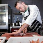 El chef Iván Domínguez no se vuelve loco por las técnicas modernas porque, dice, la suya es una cocina hecha desde el cariño