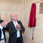 Jesús Julio Carnero y el alcalde José Ángel Alonso inauguran el Centro de Interpretación