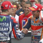Jorge Lorenzo saluda a Marc Márquez en Indianapolis/Ap
