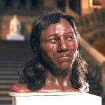 El Museo de Historia Natural de Londres para Channel 4/Plimsoll Productions que muestra el rostro del llamado "Hombre de Cheddar".