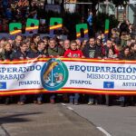 Miles de policías y guardias civiles procedentes de toda Asturias, Galicia y Castilla y León, principalmente, se han manifestado hoy por el centro de Oviedo/Efe