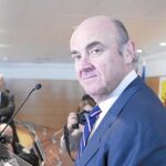 El ministro de Economía, Luis de Guindos, es el propulsor de la reforma de la Ley de Blanqueo de Capitales de 2010