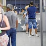 Según un informe publicado el pasado mes de febrero por la Universidad de Valencia, el 53 por ciento de los jóvenes valencianos menores de 25 años están desempleados, una tasa verdaderamente dramática