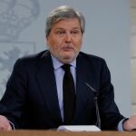 El ministro de Educación y portavoz del Gobierno, Íñigo Méndez de Vigo, durante la rueda de prensa del Consejo de Ministros/Efe