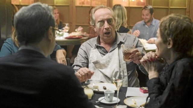 Gonzalo de Castro, en una escena de «Matar al padre», una serie original de Movistar+