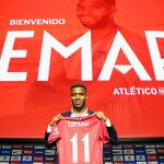 El jugador, durante su presentación ayer en el Wanda Metropolitano. Hoy será el turno de Gelson Martins / atleticodemadrid.com