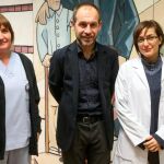 De izquierda a derecha la jefa de enfermería, Begoña Gutiérrez; el director gerente, Antonio Rodríguez; y la directora médica, Sira Morales