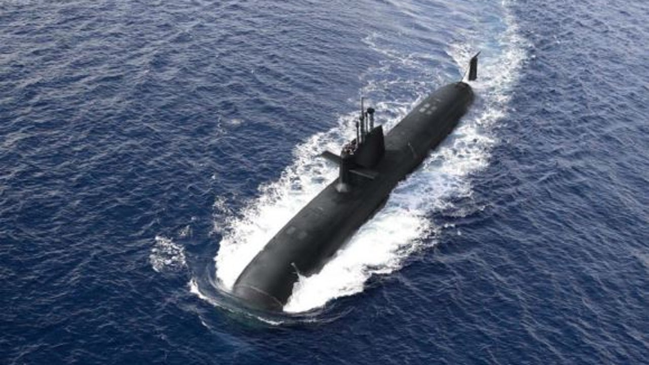 El submarino más avanzado de la Armada se prepara para su puesta a flota: así es el S-82 'Narciso Monturiol'