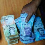 Detalles de varios billetes de bolívar