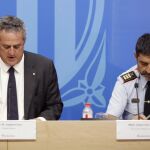 El ex mayor de los Mossos d'Esquadra, Josep Lluís Trapero, junto al ex conseller de Interior, Joaquim Forn