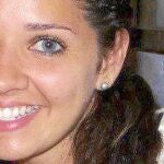 Su hermana pequeña, Carlee, muy afectada, utilizó las redes sociales para homenajearla