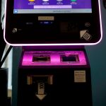 Un cajero de criptomonedas en la sede del banco privado Falcon, en Zurich
