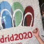 Una turista japonesa apoya la candidatura de Madrid