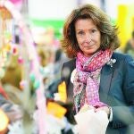La presidenta de Nuevo Futuro, Pina Sánchez, ayer en el último día del rastrillo benéfico