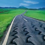 Carreteras con neumáticos reciclados